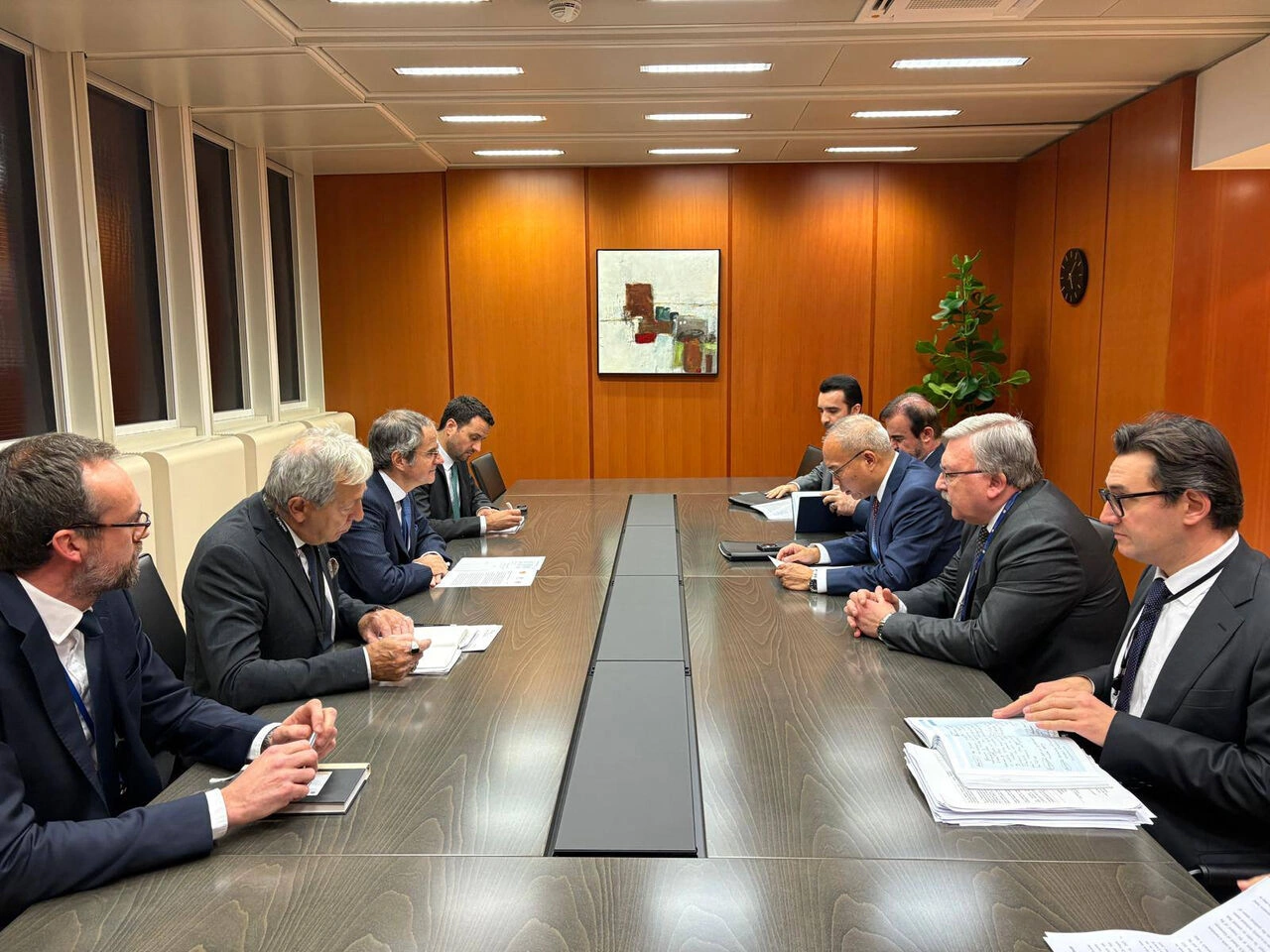 Nga, Trung Quốc, Iran làm việc với IAEA, thúc đẩy giải pháp ngoại giao cho vấn đề hạt nhân Tehran