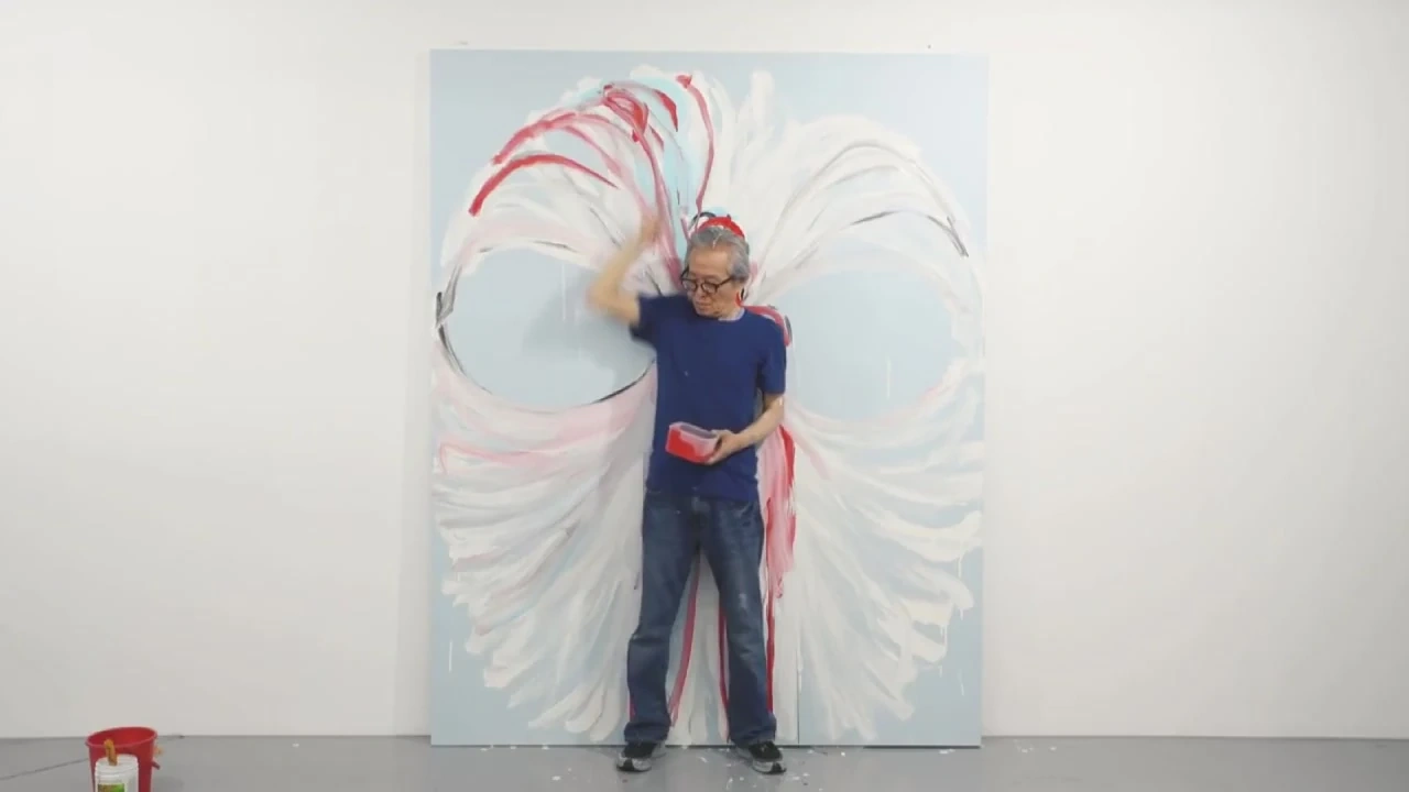 Danh họa Lee Kun-yong và hành trình 50 năm biến cơ thể thành nghệ thuật