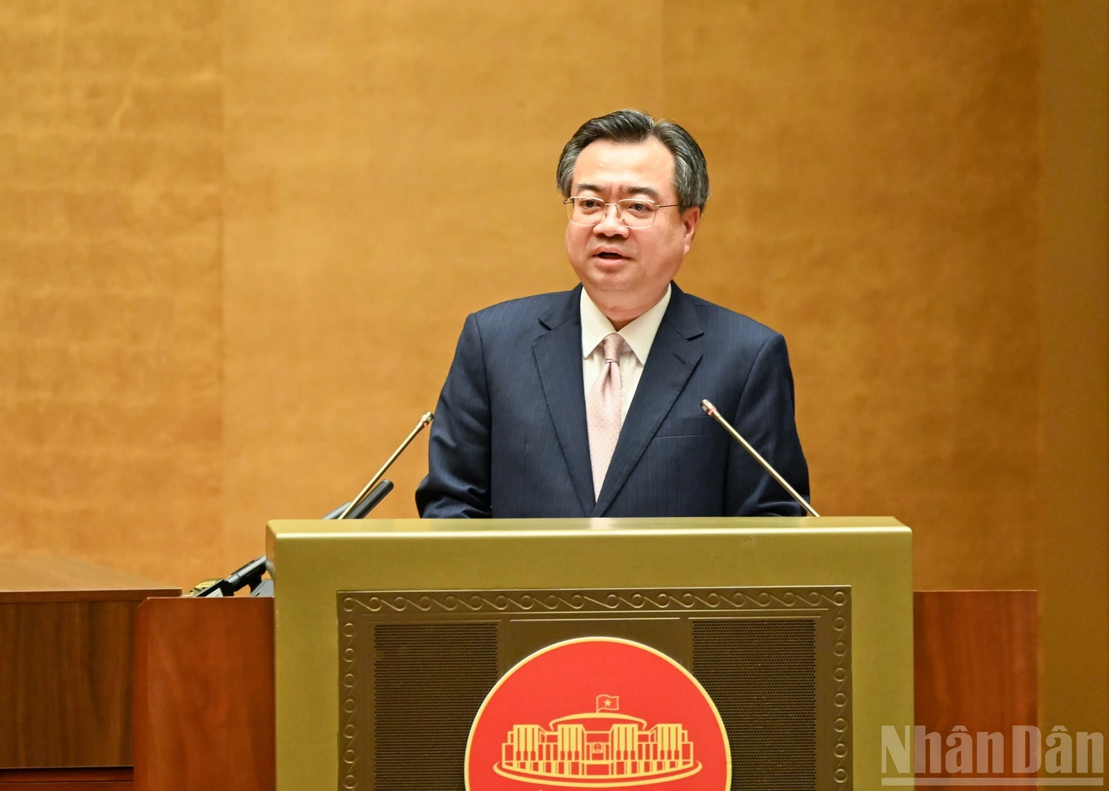 Khẩn trương xây dựng chương trình hành động, phân công rõ trách nhiệm triển khai thực hiện hai Nghị quyết của Bộ Chính trị