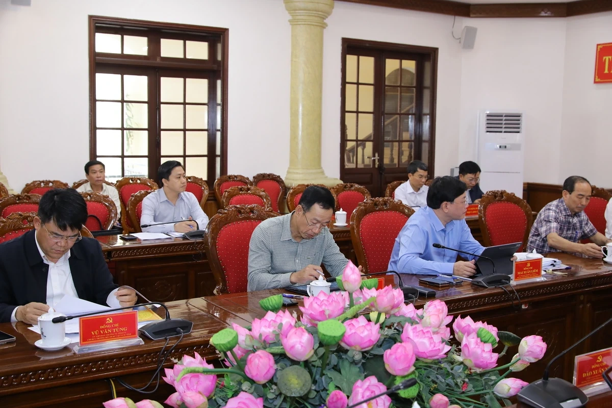 Ban Thường vụ Tỉnh ủy Thanh Hóa cho ý kiến vào các báo cáo, tờ trình của Ban Thường vụ Đảng ủy UBND tỉnh