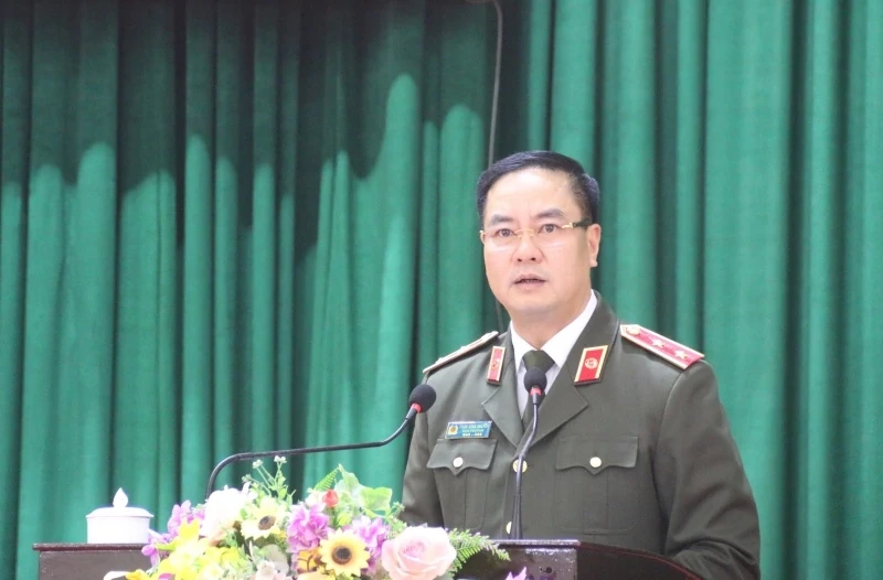 Những người ứng cử ĐBQH khóa XVI tiếp xúc cử tri, vận động bầu cử tại đơn vị bầu cử số 1