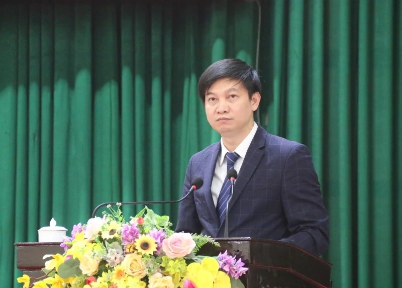 Những người ứng cử ĐBQH khóa XVI tiếp xúc cử tri, vận động bầu cử tại đơn vị bầu cử số 1