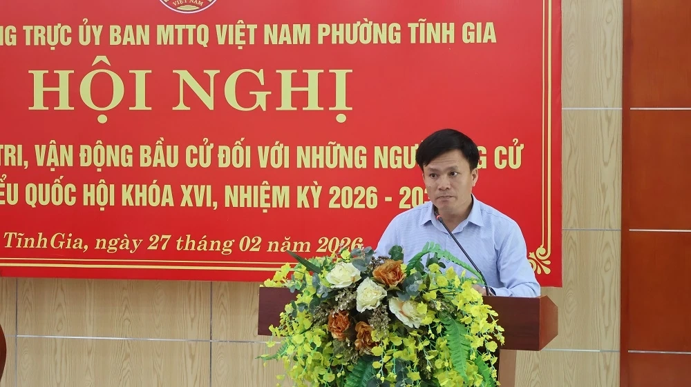 Những người ứng cử ĐBQH khóa XVI tiếp xúc cử tri, vận động bầu cử tại đơn vị bầu cử số 3