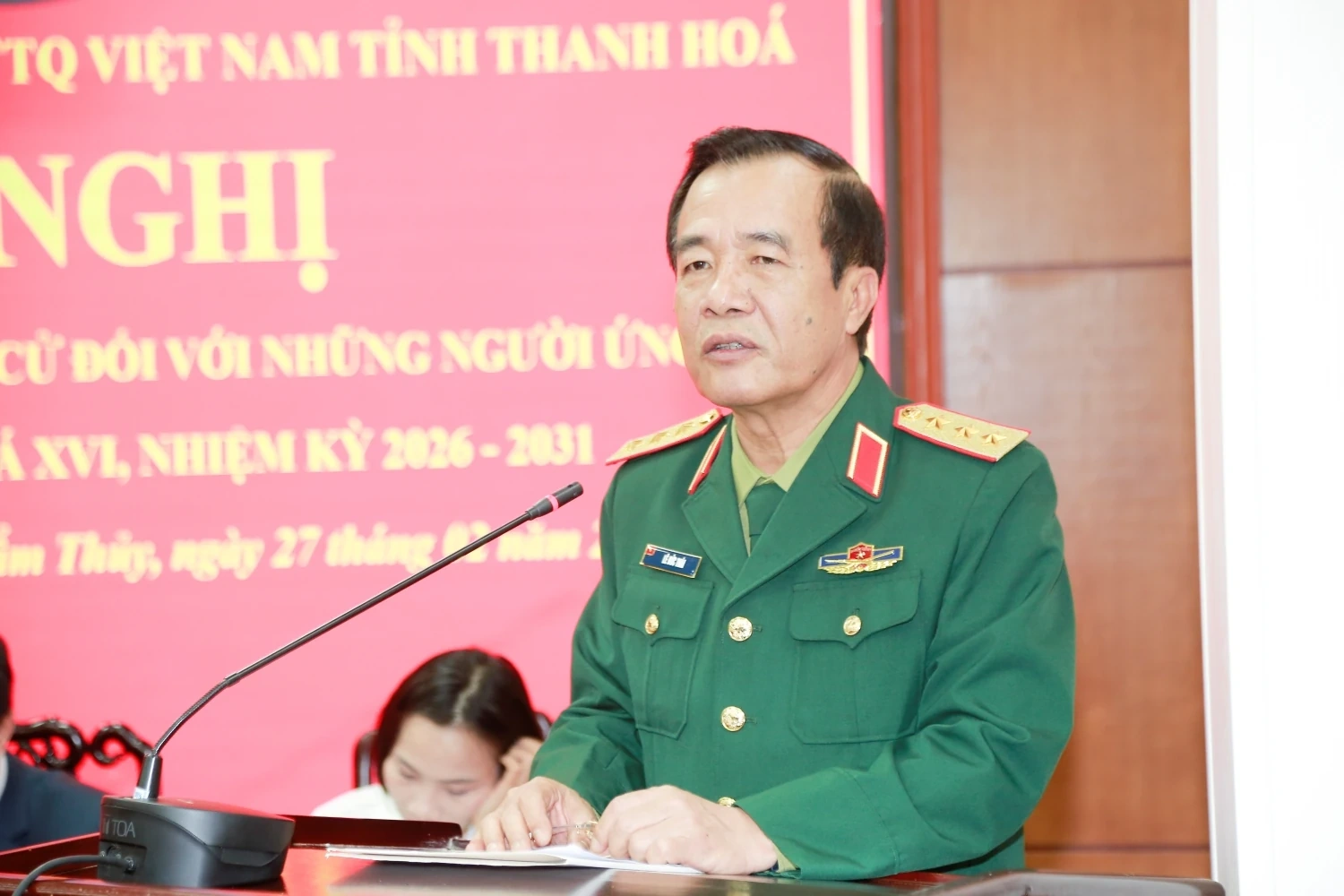 Ứng cử viên ĐBQH khóa XVI tiếp xúc cử tri các xã Cẩm Thủy, Cẩm Thạch