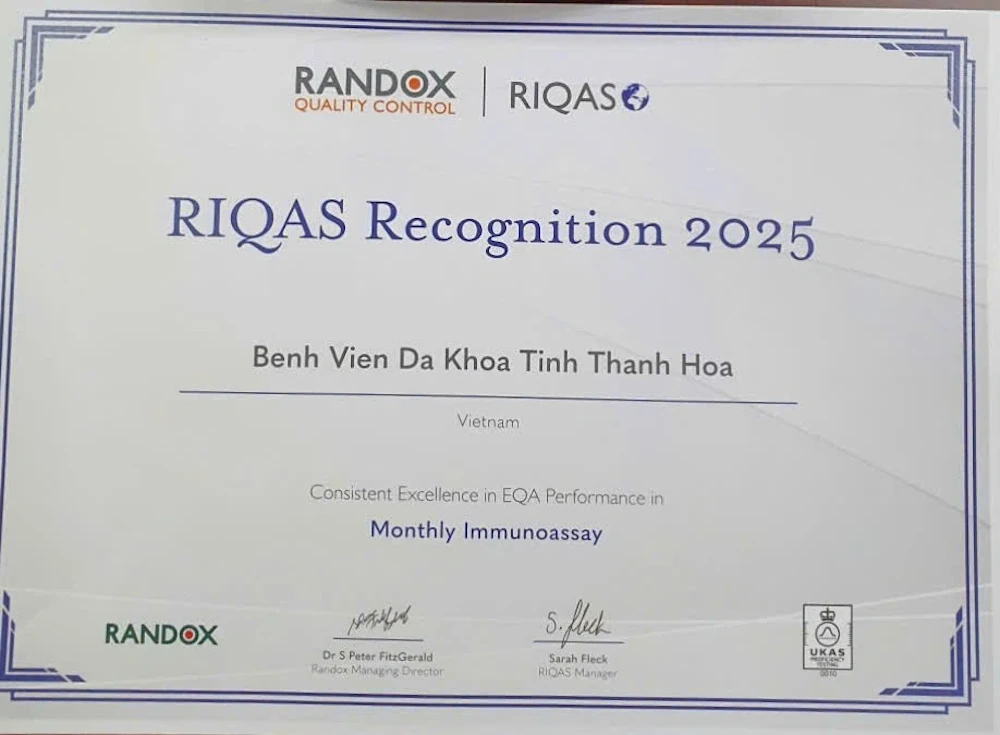 Bệnh viện Đa khoa Thanh Hóa được vinh danh xuất sắc tại chương trình ngoại kiểm quốc tế RIQAS 2025