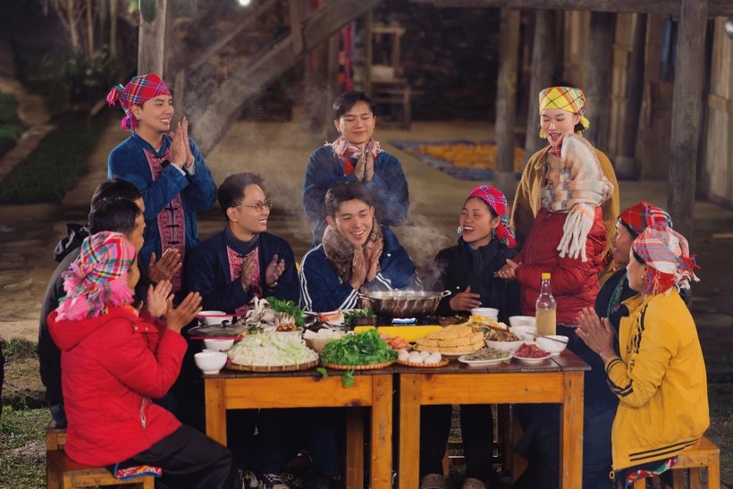 Viết về bữa cơm gia đình để lan tỏa các giá trị văn hóa, đạo đức, truyền thống