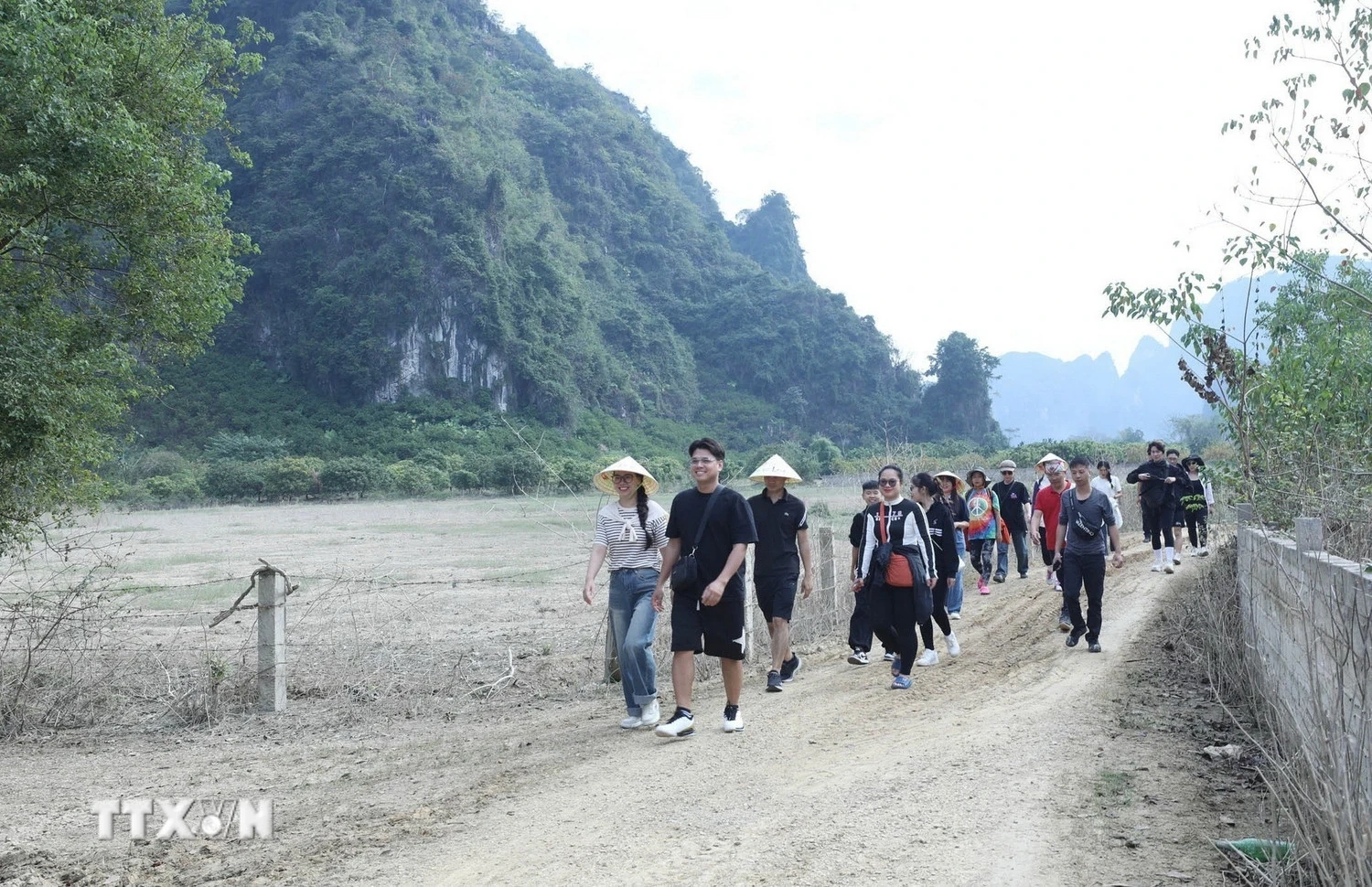 Thủ tướng: Đôn đốc thực hiện nhiệm vụ trọng tâm sau kỳ nghỉ Tết Bính Ngọ