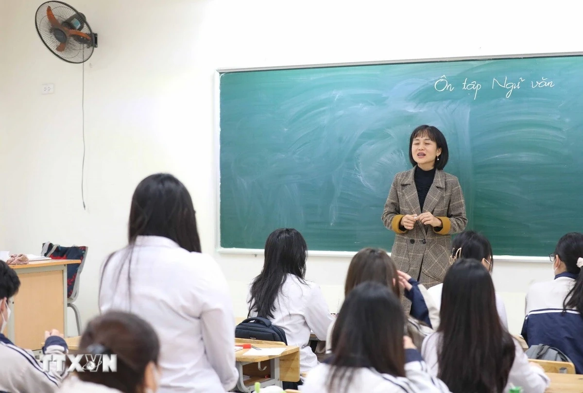 Thủ tướng: Đôn đốc thực hiện nhiệm vụ trọng tâm sau kỳ nghỉ Tết Bính Ngọ