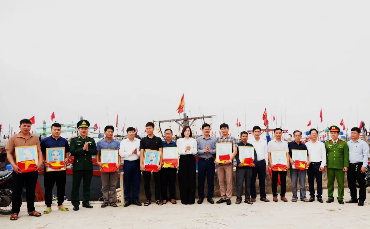 Tiếp sức ngư dân xã Hoằng Tiến vươn khơi đầu xuân