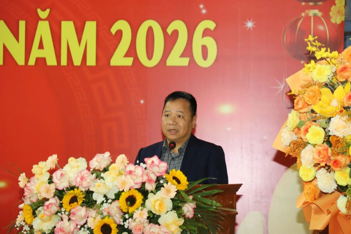 Phó Bí thư Thường trực Tỉnh ủy Nguyễn Hồng Phong dự lễ ra quân sản xuất đầu năm và làm việc tại xã Tân Thành