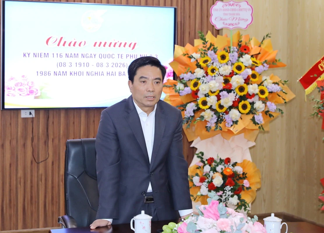 Bí thư Tỉnh ủy Nguyễn Doãn Anh chúc mừng Ngày Quốc tế Phụ nữ 8/3