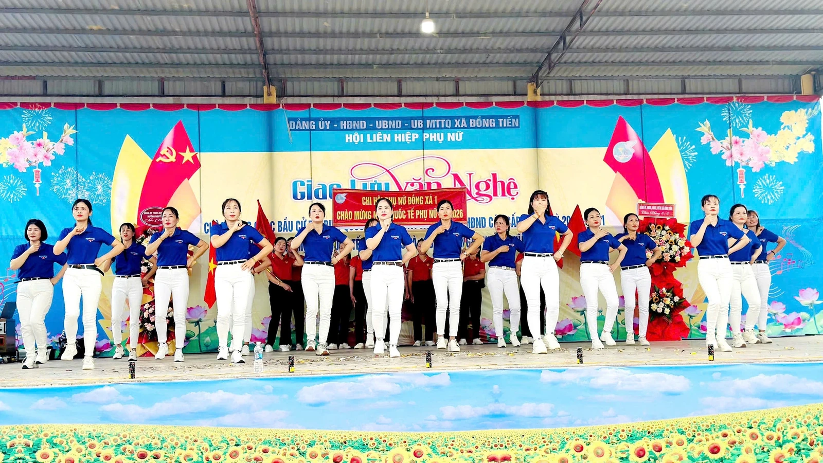 Phụ nữ xã Đồng Tiến: Sôi nổi nhiều hoạt động kỷ niệm Ngày Quốc tế Phụ nữ 8/3