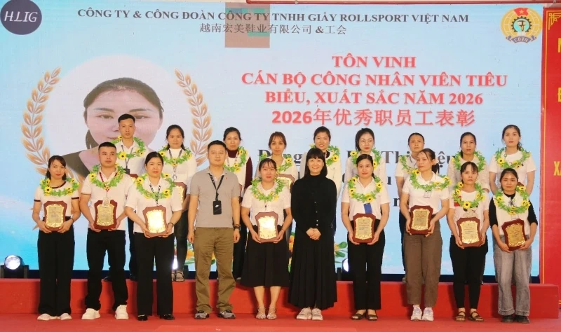 Công đoàn Công ty TNHH Giầy Rollsport Việt Nam tôn vinh 200 cán bộ, công nhân viên tiêu biểu