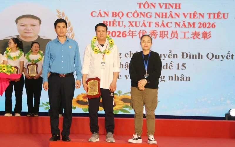 Công đoàn Công ty TNHH Giầy Rollsport Việt Nam tôn vinh 200 cán bộ, công nhân viên tiêu biểu