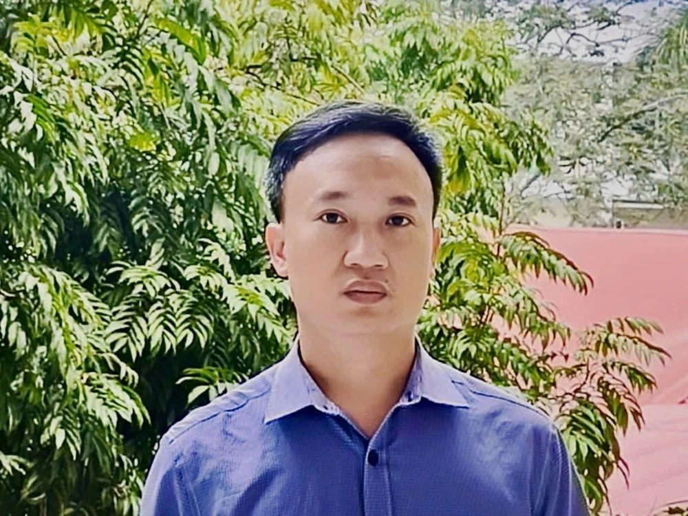 Giữ vững cam kết luôn sâu sát và gần dân để hiểu dân