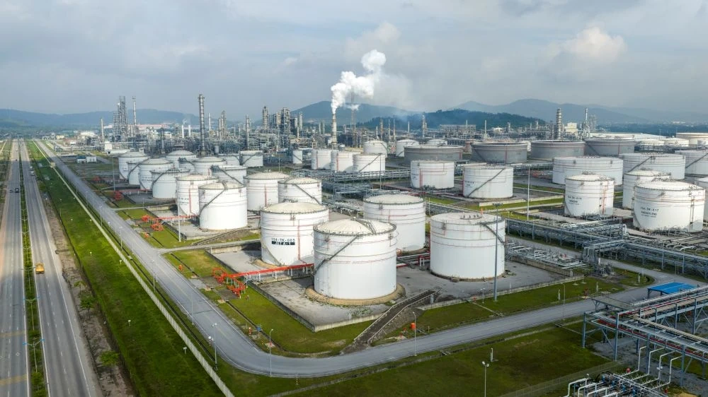 Nhà máy Lọc hóa dầu Nghi Sơn vẫn hoạt động ổn định và không bị gián đoạn, chủ động ứng phó biến động nguồn cung dầu thô