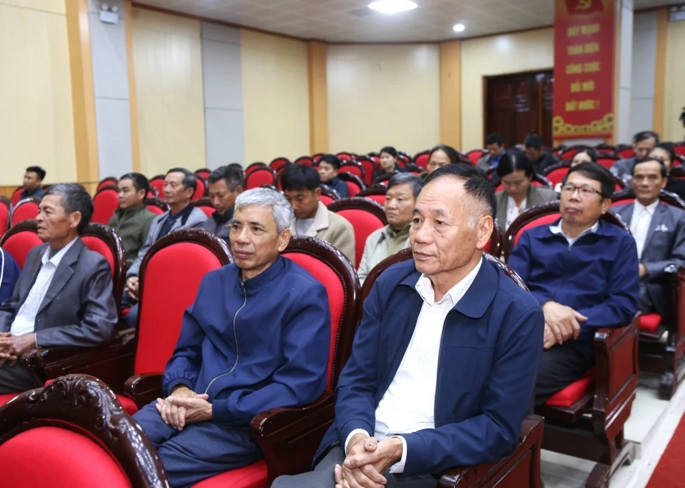 Ứng cử viên đại biểu HĐND tỉnh tiếp xúc cử tri tại đơn vị bầu cử số 21