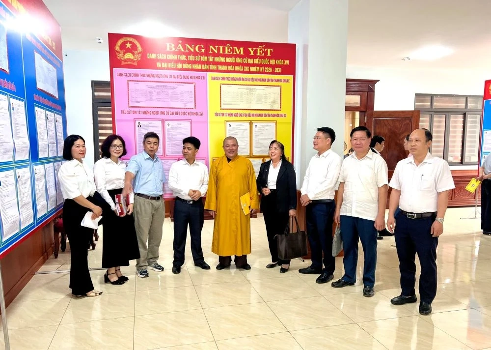 Các ứng cử viên đại biểu HĐND tỉnh tiếp xúc cử tri, vận động bầu cử tại đơn vị bầu cử số 23