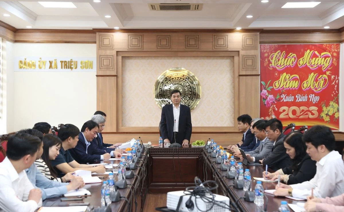 Chủ tịch UBND tỉnh Nguyễn Hoài Anh kiểm tra công tác chuẩn bị bầu cử và vận hành chính quyền địa phương 2 cấp tại xã Triệu Sơn