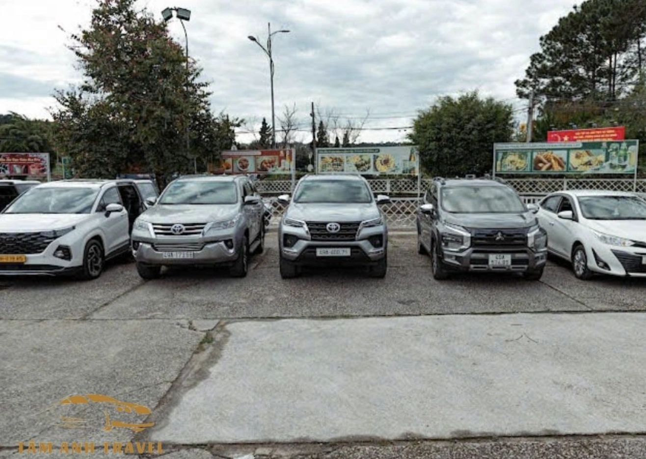 Du lịch hè Đà Lạt: Thuê xe riêng hay đi tour cho chuyến đi cùng gia đình?