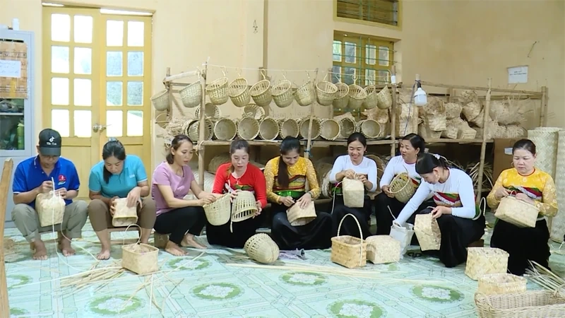 Giảm nghèo đa chiều để không ai bị bỏ lại phía sau