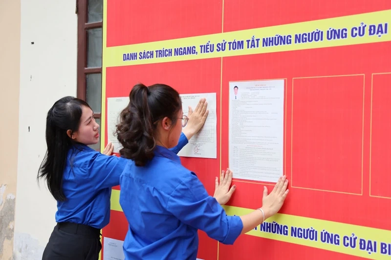 Tuổi trẻ với ngày hội non sông