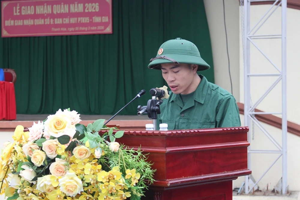 [Cập nhật] Thanh niên các địa phương hăng hái lên đường nhập ngũ