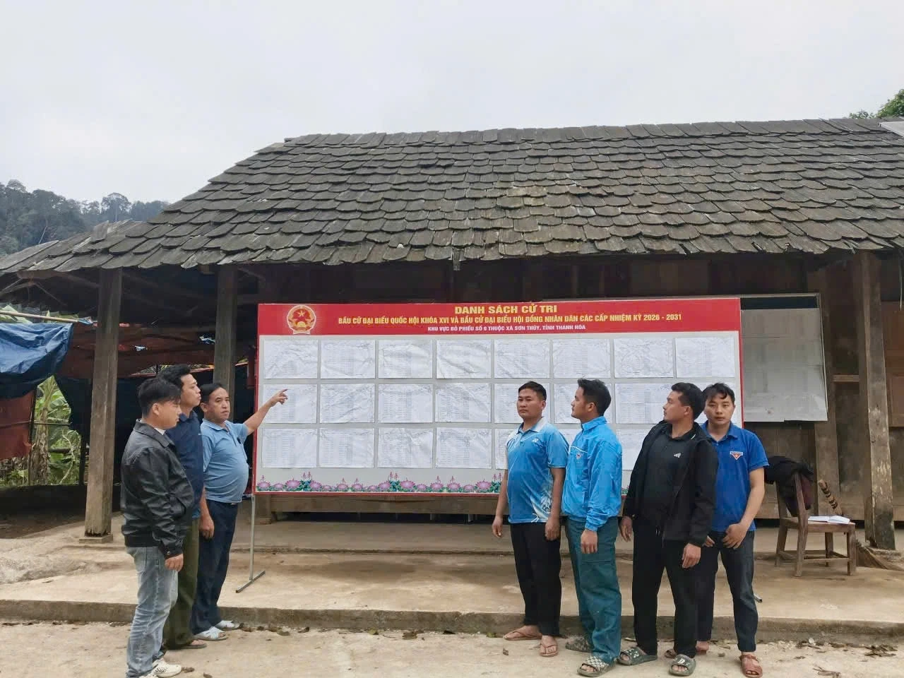 Tuyên truyền bầu cử: Để bà con nghe bằng tai và hiểu bằng bụng