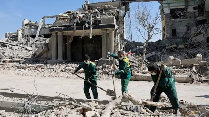 Mỹ đánh chìm khinh hạm của Iran ngoài khơi Sri Lanka, ít nhất 80 người thiệt mạng