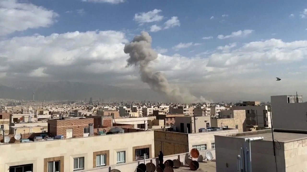 Cú sốc địa chính trị và hiệu ứng dây chuyền kinh tế toàn cầu sau cuộc tấn công Iran