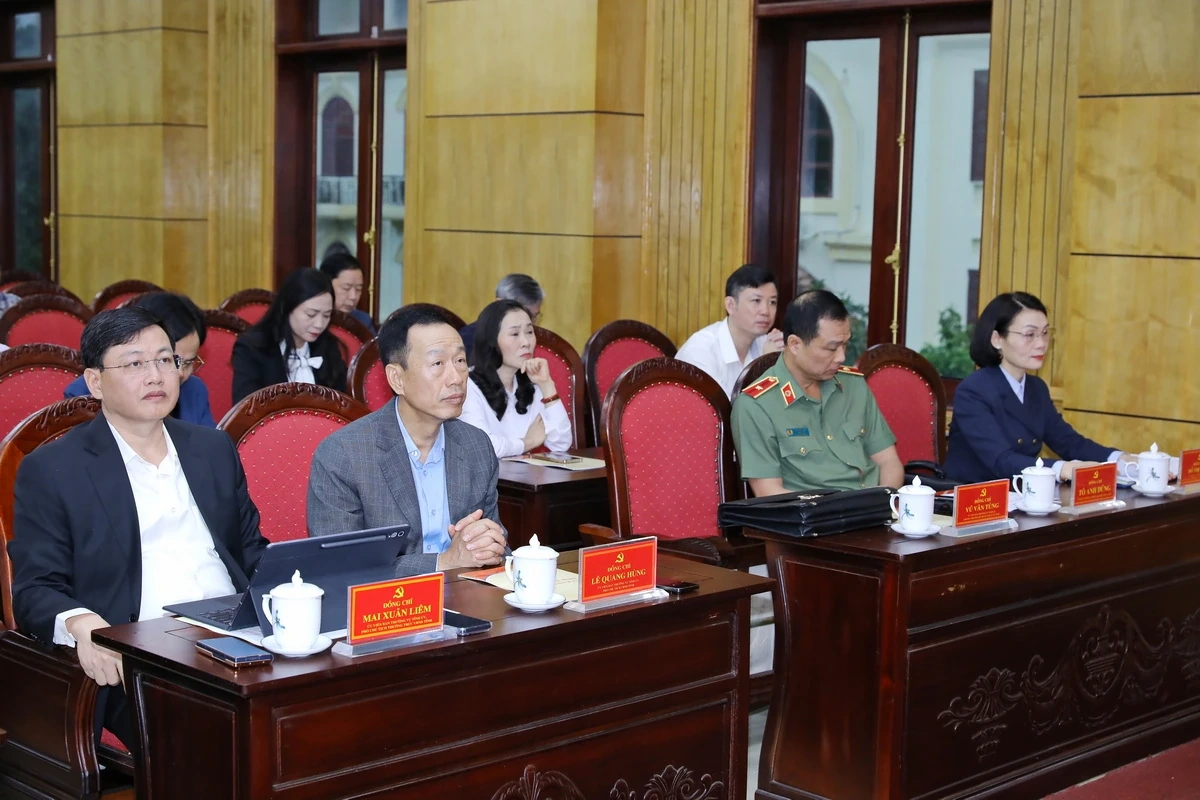 Hội nghị trực tuyến toàn tỉnh vận hành mẫu quy trình bỏ phiếu bầu cử đại biểu Quốc hội khóa XVI và HĐND các cấp nhiệm kỳ 2026-2031