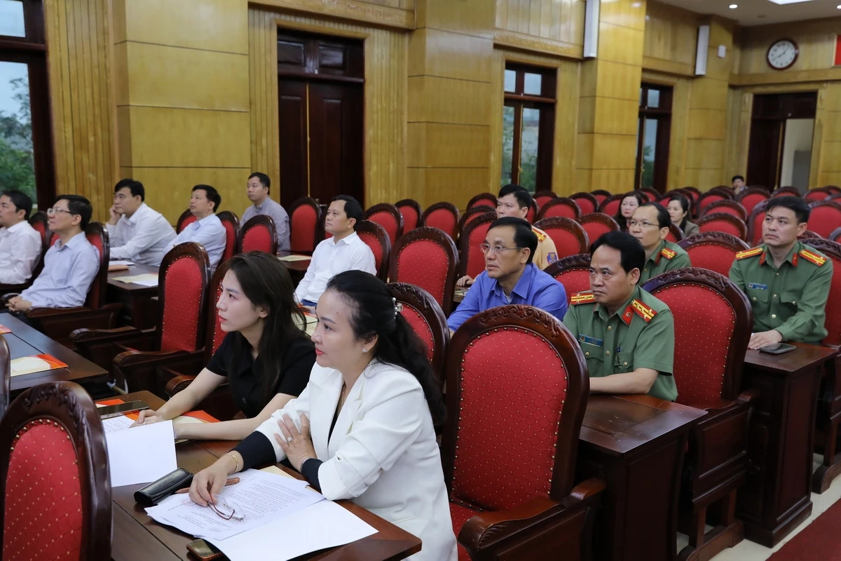 Hội nghị trực tuyến toàn tỉnh vận hành mẫu quy trình bỏ phiếu bầu cử đại biểu Quốc hội khóa XVI và HĐND các cấp nhiệm kỳ 2026-2031