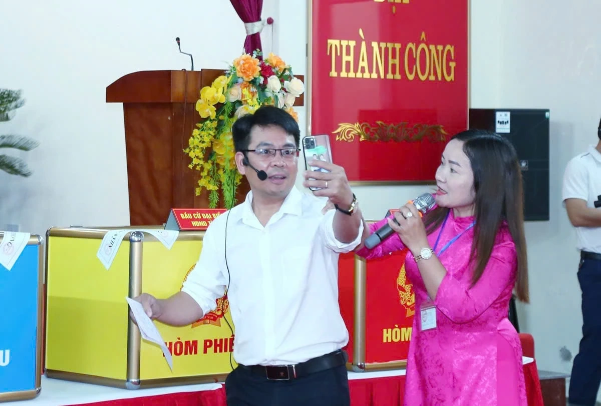 Hội nghị trực tuyến toàn tỉnh vận hành mẫu quy trình bỏ phiếu bầu cử đại biểu Quốc hội khóa XVI và HĐND các cấp nhiệm kỳ 2026-2031