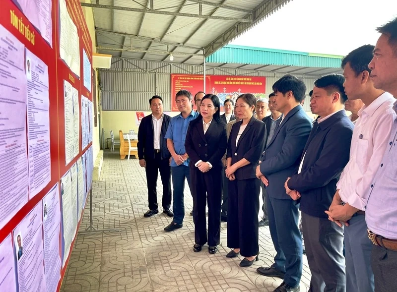 Chủ nhiệm Ủy ban Kiểm tra Tỉnh ủy Phạm Thị Thanh Thủy kiểm tra công tác chuẩn bị bầu cử