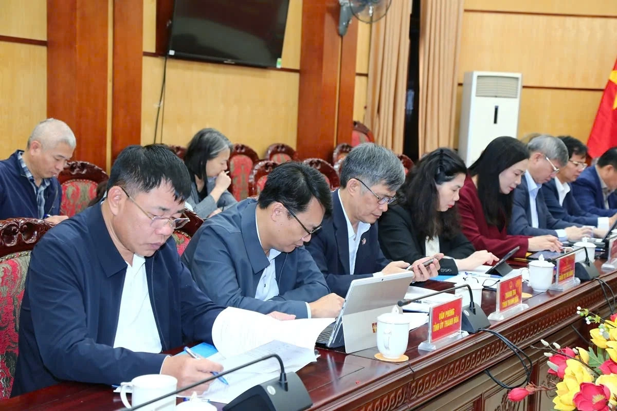 UBND tỉnh họp chuyên đề tháng 3: Thảo luận, cho ý kiến vào một số tờ trình, kế hoạch quan trọng