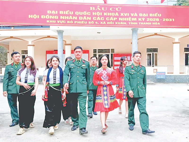 Mỗi lá phiếu là một viên gạch nền móng!