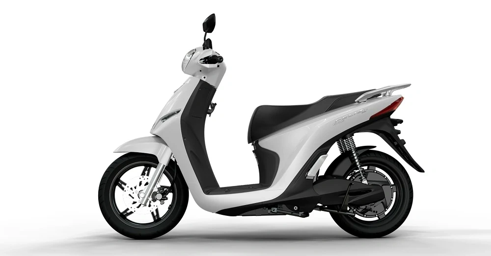 Giá xăng liên tục tăng, tài xế công nghệ chọn xe đổi pin VinFast Feliz II để tối ưu chi phí trước 15/3