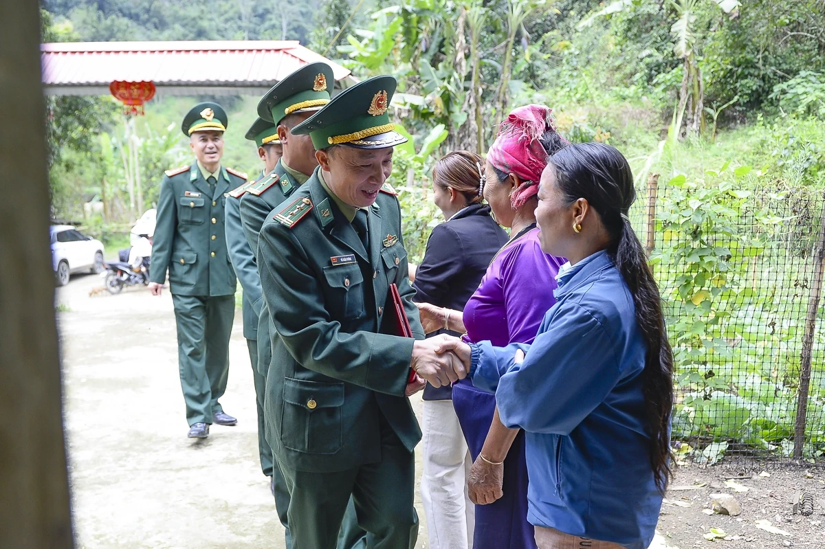 Quân và dân khu vực biên giới xứ Thanh sẵn sàng cho ngày hội bầu cử