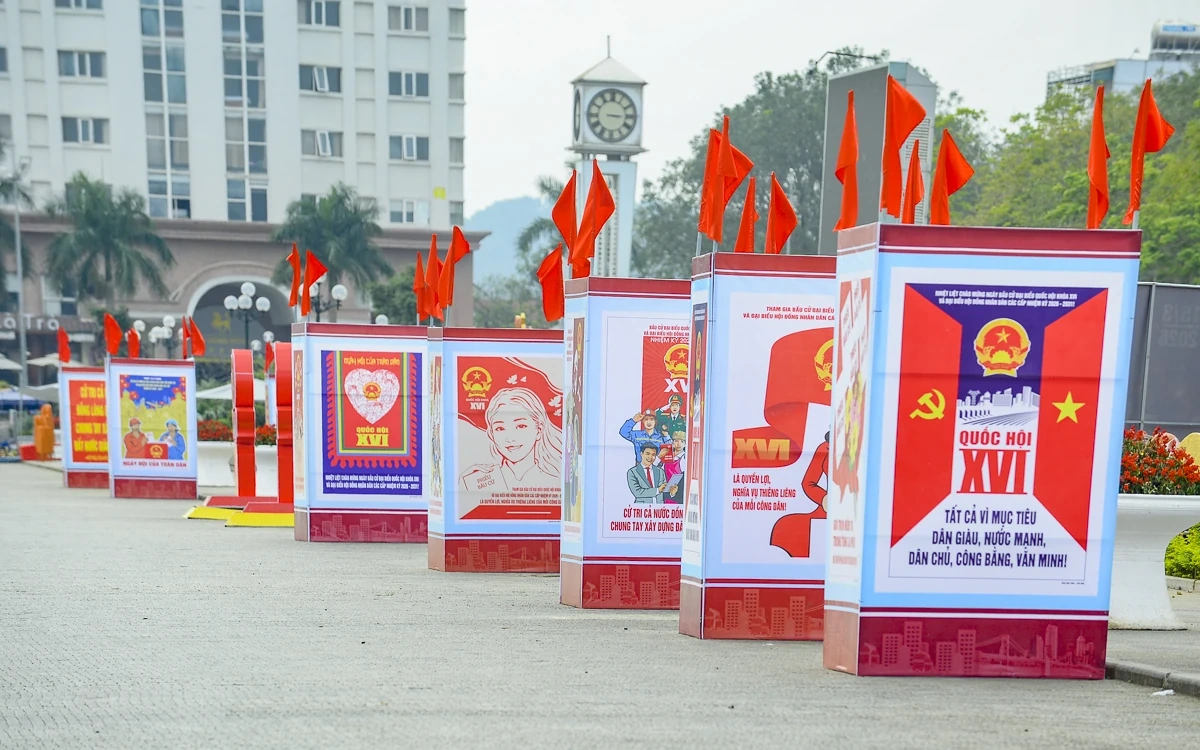 Thanh Hóa rực rỡ cờ hoa hướng về ngày hội lớn