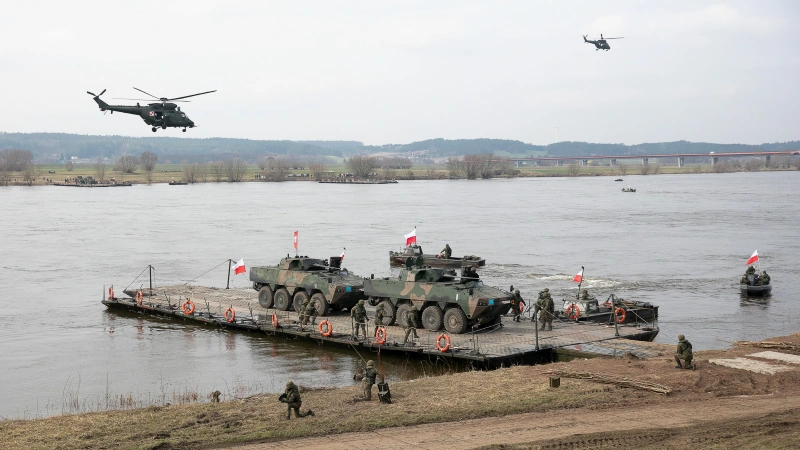 Ba Lan: Thủ tướng bác quyền phủ quyết của Tổng thống về khoản vay quốc phòng EU