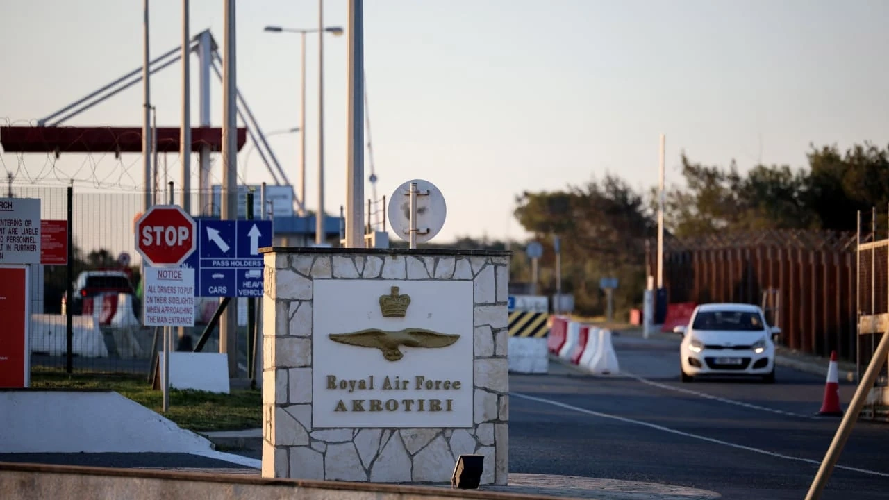 Anh điều tàu khu trục HMS Dragon tới Đông Địa Trung Hải