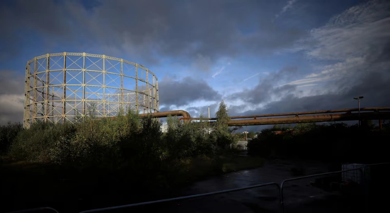 Anh chỉ còn khí đốt đủ dùng trong hai ngày