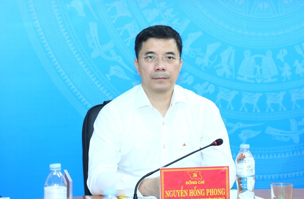 Tập trung lãnh đạo, chỉ đạo quyết liệt các nhiệm vụ trọng tâm, tạo xung lực mới thúc đẩy phát triển