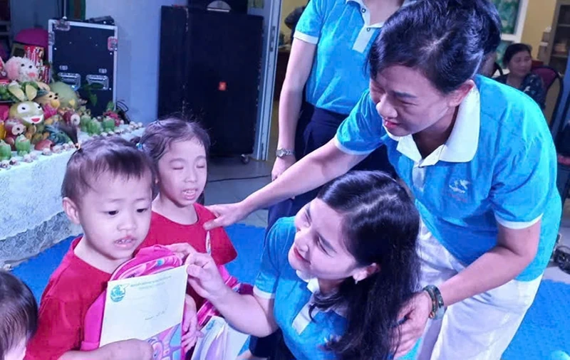 Chi hội trưởng tận tâm với phố, tận tụy với hội viên