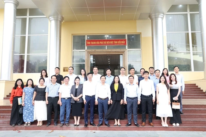 Ký kết thỏa thuận hợp tác giữa Báo và Phát thanh, truyền hình Thanh Hóa và Trường Đại học Hồng Đức