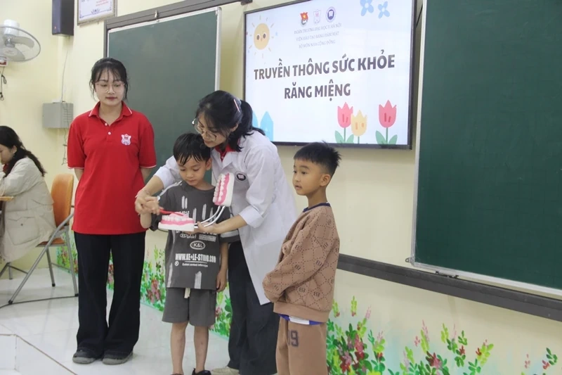 500 người già neo đơn, đối tượng chính sách được khám, tư vấn, phát thuốc miễn phí