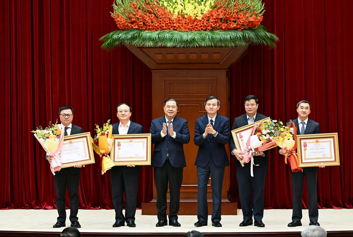 Tiếp tục đưa tinh thần đổi mới, trách nhiệm cao và khí thế Đại hội XIV vào công tác hằng ngày