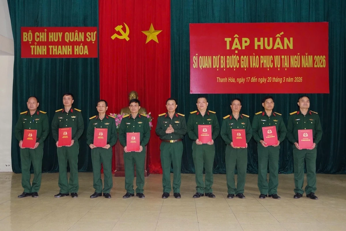 Khai mạc tập huấn sĩ quan dự bị được gọi vào phục vụ tại ngũ và QNCN mới tuyển dụng