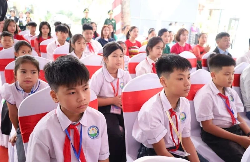 Thanh Hóa khởi công đồng loạt 10 trường phổ thông nội trú liên cấp tại các xã biên giới