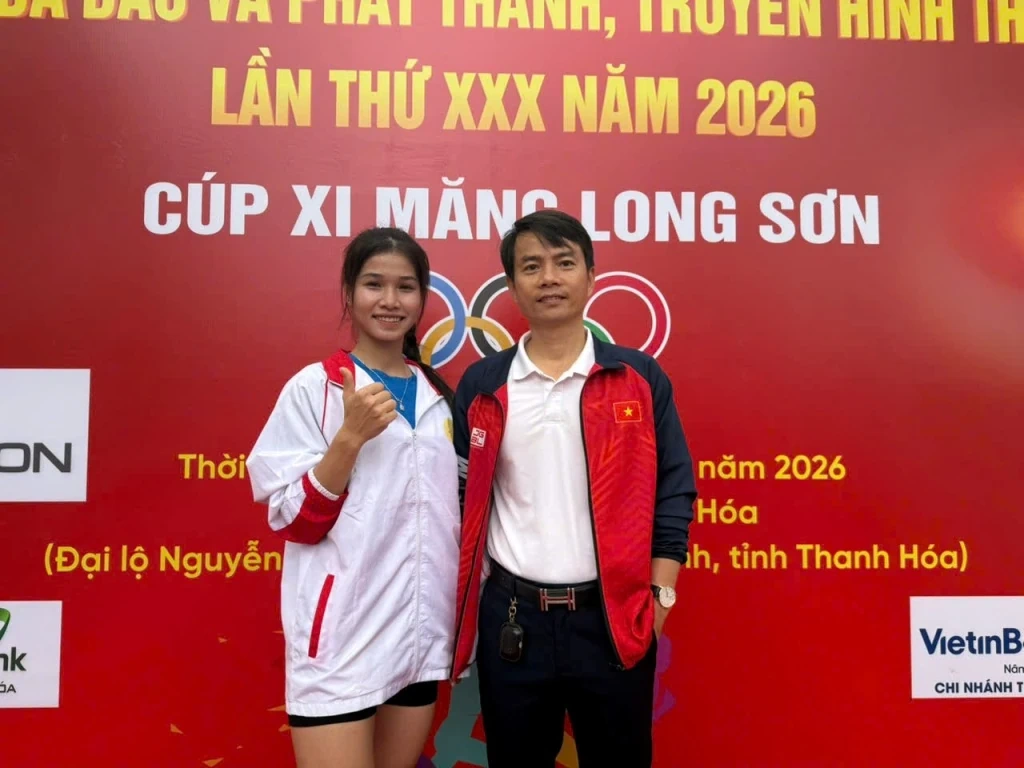 Nữ sinh Cao đẳng Y tế Thanh Hóa bứt phá, về nhất cự ly 3.000m tại Giải Việt dã Báo và PTTH Thanh Hóa